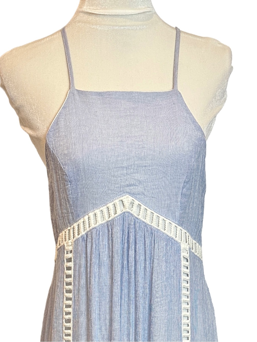 Doe & Rae Pale Blue Maxi Dress with Crochet Inset - Picture 4 of 13